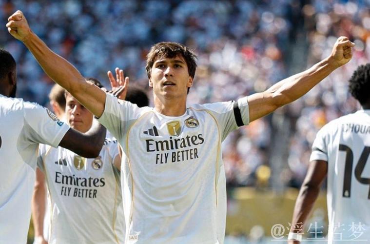 皇马险胜惊魂！补时9分钟：3球大战1红牌 门神99分钟神扑救主